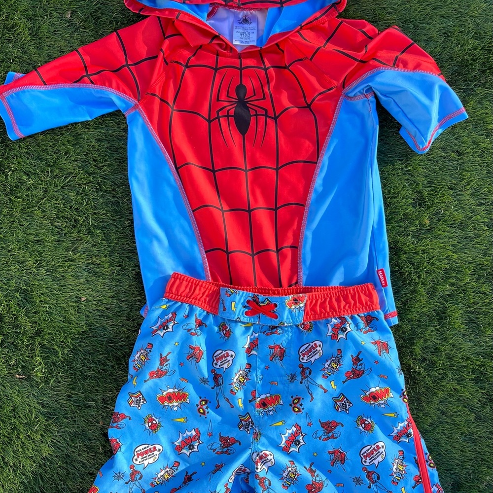 Boys Spider Man swim set Rashguard 11/12 Trunks 9/10